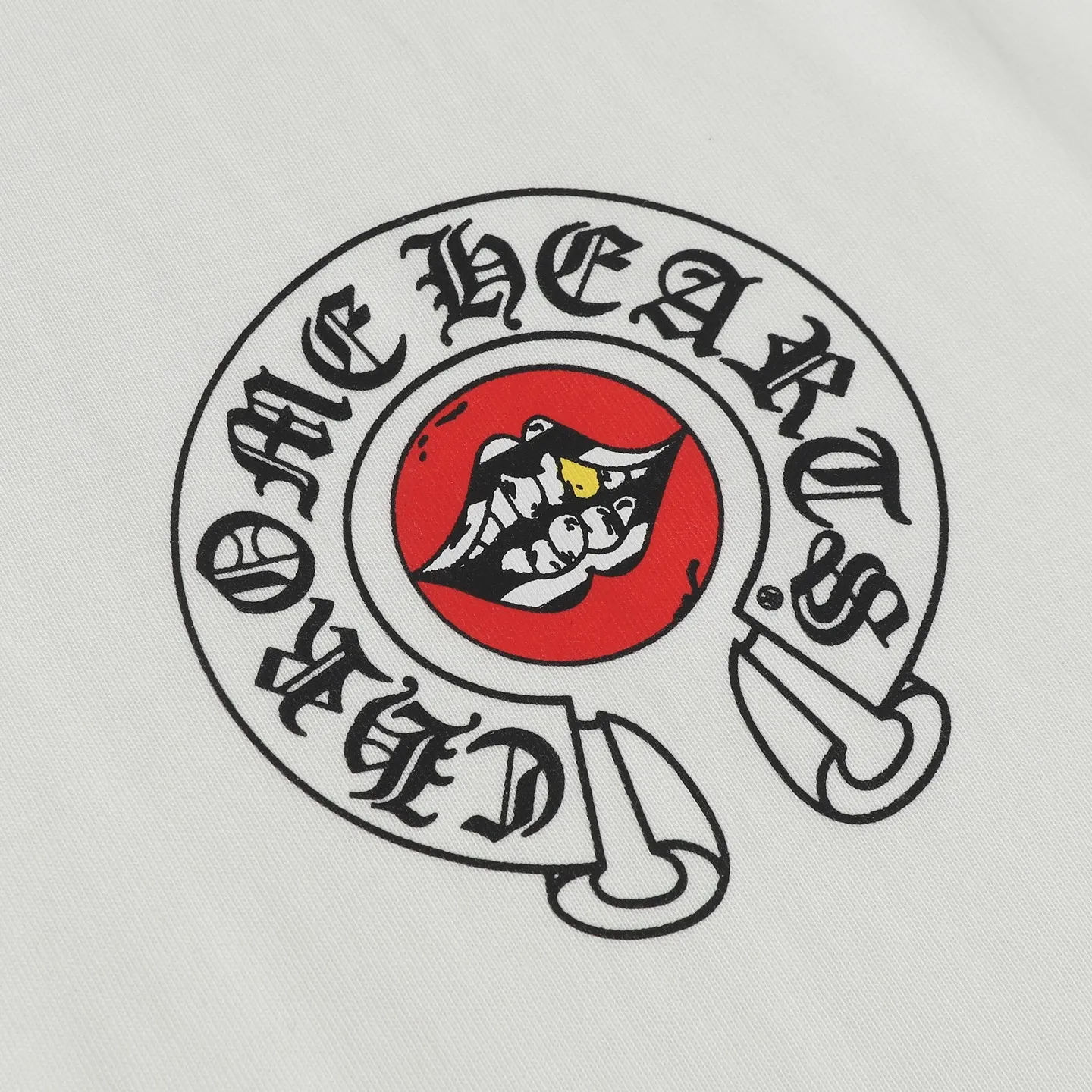 🅿️180 Chrome Hearts 25ss red lips flag printed short-sleeved T-shirt. Loose fit high-density knitted fabric, 280g double yarn, 1*1 double yarn thread, soft and comfortable to the touch, no deformation, os dropped shoulders, loose fit, same style for men and women. Color: White Size: XS-L